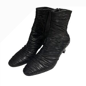 Thierry Rabotin Witchy Black Ruched Leather Ankle Boots Kitten Heel Size 39